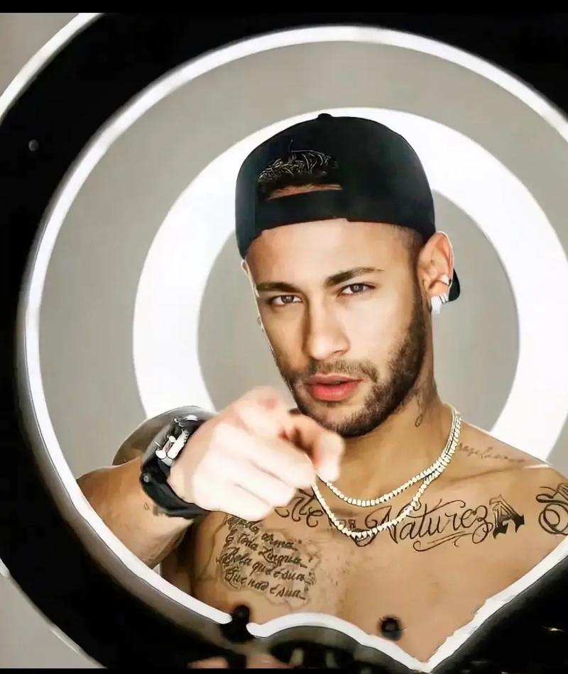 2025季中冠军赛淘汰赛对战信息公布；和平精英香港邀请赛深圳WBG夺冠｜人民电竞周报