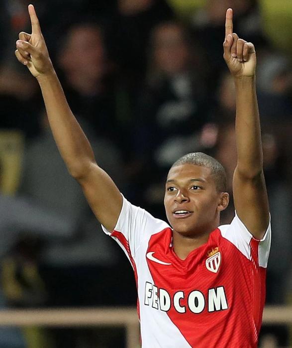 从被裁到召回，1米73的河村勇辉重回芝加哥，弗劳尔斯被放弃